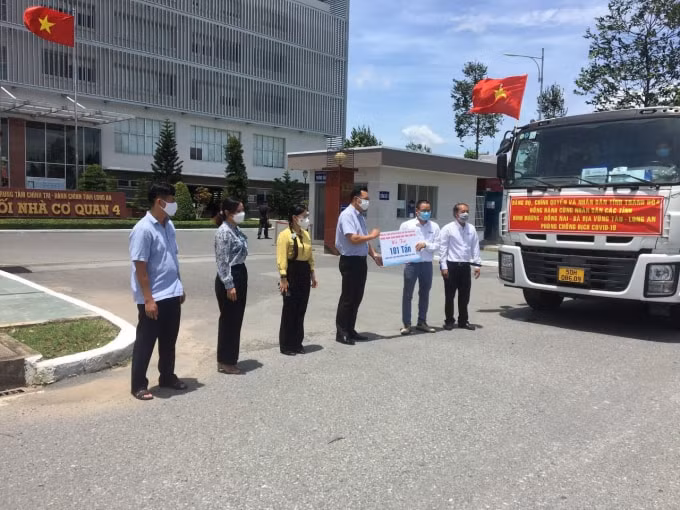 430 tấn hàng đợt 2 của Nhân dân Thanh Hóa đã đến với người dân các tỉnh phía Nam