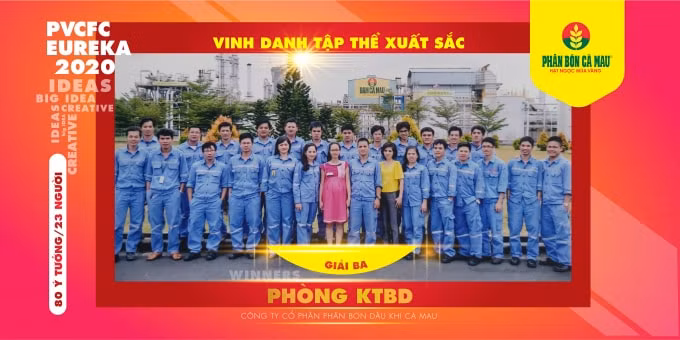 Giải ba được trao cho nhóm tập thể.