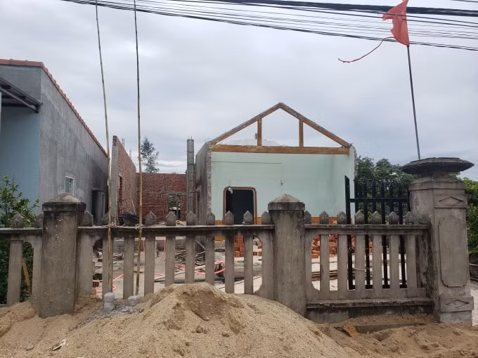 Nhà của dân ở xã Hải Khê bị xuống cấp, nhưng tự ý xây dựng chắc chắn sẽ bị xử phạt.