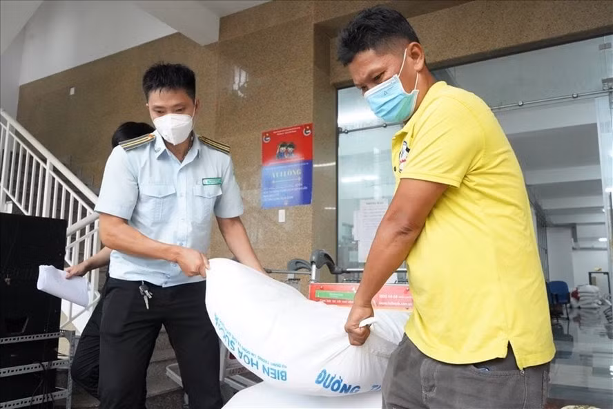 TP.HCM miễn phí vận chuyển nhu yếu phẩm thiện nguyện từ Vĩnh Phúc vào địa bàn TP. Ảnh: minh họa