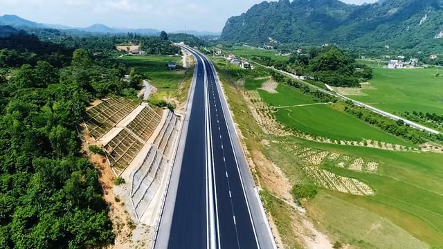 Bộ trưởng Bộ Kế hoạch và Đầu tư làm Chủ tịch Hội đồng thẩm định dự án cao tốc Bắc - Nam phía Đông giai đoạn 2021-2025. Ảnh: internet