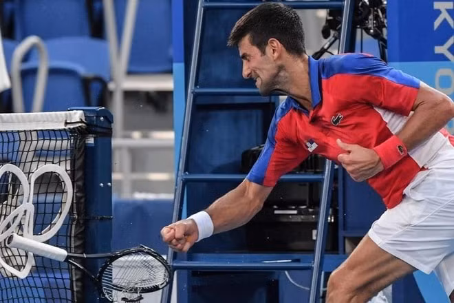 Tay vợt Djokovic phải nói lời chia tay Thế vận hội Olympic Tokyo 2020 mà không có được tấm huy chương nào. Ảnh: internet