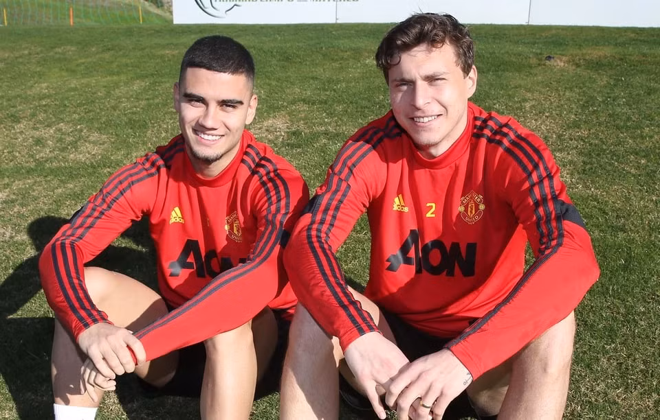 Hai cầu thủ Pereira và Lindelof đang gặp khó khăn ở Man United. Ảnh: Getty Images