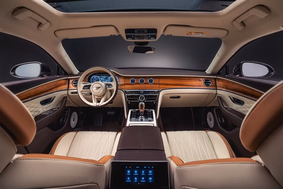 Bentley Flying Spur Hybrid Odyssean Edition. Ảnh: Bentley