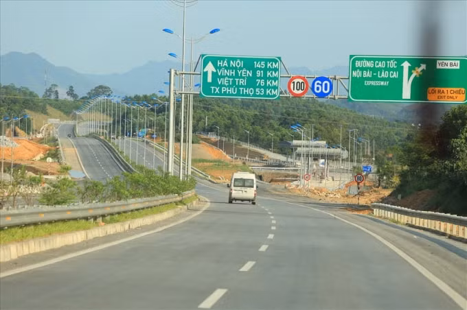 Việc kết nối với đường cao tốc Hà Nội- Lào Cai sẽ rút ngắn thời gian đi lại từ Hà Nội đến Hà Giang và ngược lại.
