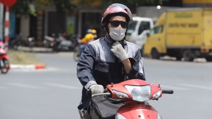 Bắc Bộ và Trung Bộ nắng nóng gay gắt. (Ảnh: Thanh niên)