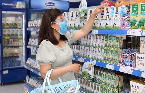 Chương trình “San sẻ gánh lo mùa dịch” được Vinamilk thực hiện trong tháng sinh nhật với mong muốn trao tặng món quà sức khỏe đến với người tiêu dùng cả nước