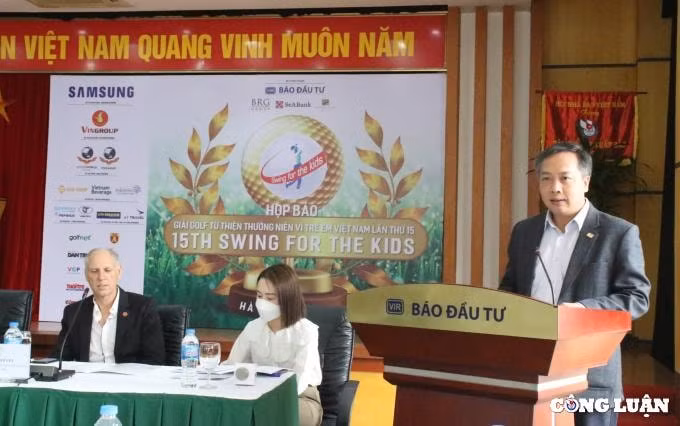 hop bao giai golf tu thien thuong nien vi tre em viet nam swing for the kids lan thu 15 hinh 2