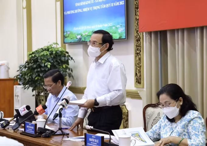 bi thu tp hcm de nghi rut kinh nghiem viec dau gia dat thu thiem vua qua hinh 2