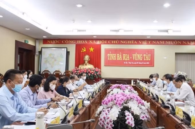 ba ria vung tau phe binh nhieu chu tich thanh pho thi xa huyen hinh 1