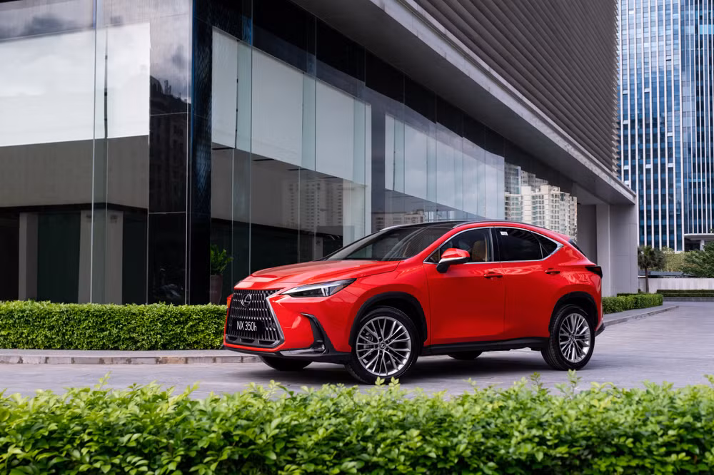 lexus nx 2022 chinh thuc ra mat tai viet nam gia khoi diem tu 301 ty dong hinh 3