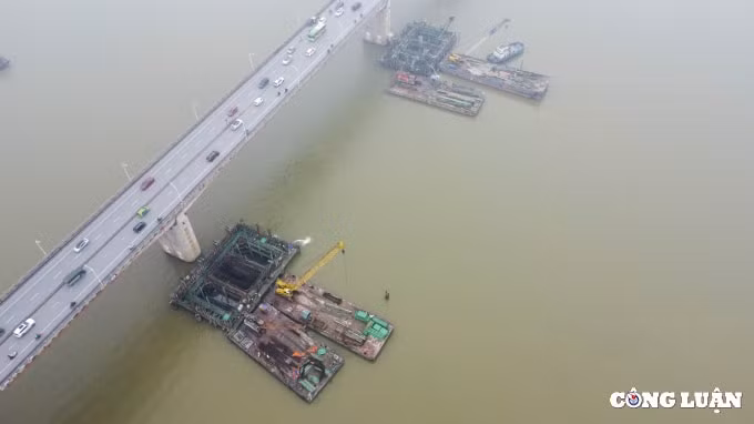 day manh tien do xay dung cau vinh tuy 2 vuot song hong hinh 3