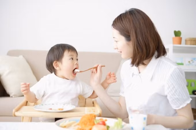 nhung sai lam khi cham soc tre mac thuy dau hinh 2