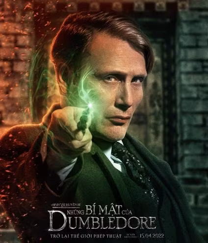 mads mikkelsen nhan mua loi khen trong fantastic beasts the secrets of dumbledore hinh 1