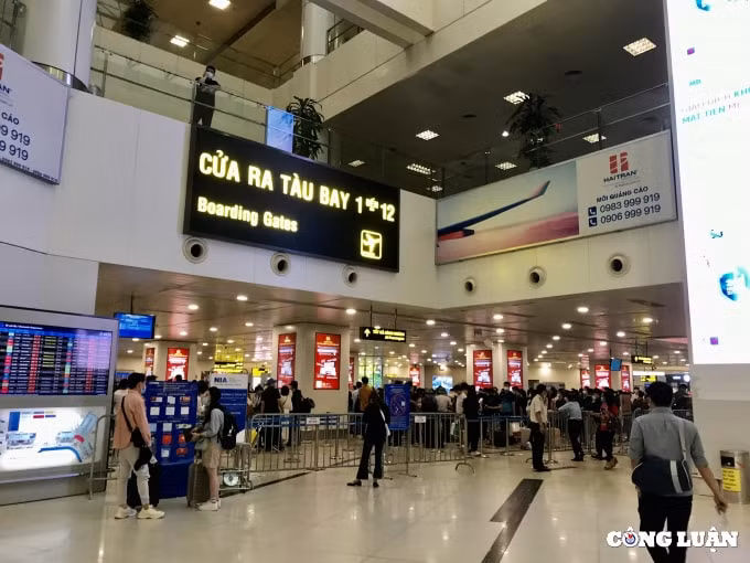 cang hang khong noi bai nhon nhip ngay dau nghi le gio to hung vuong hinh 10
