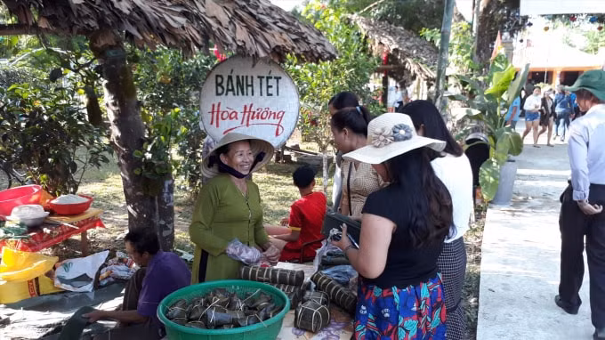 tung bung khai mac le hoi tam ky mua hoa sua 2022 hinh 2