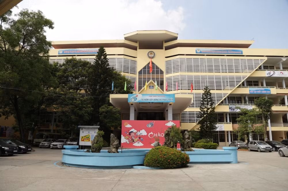 hoc-vien-tai-chinh.jpg