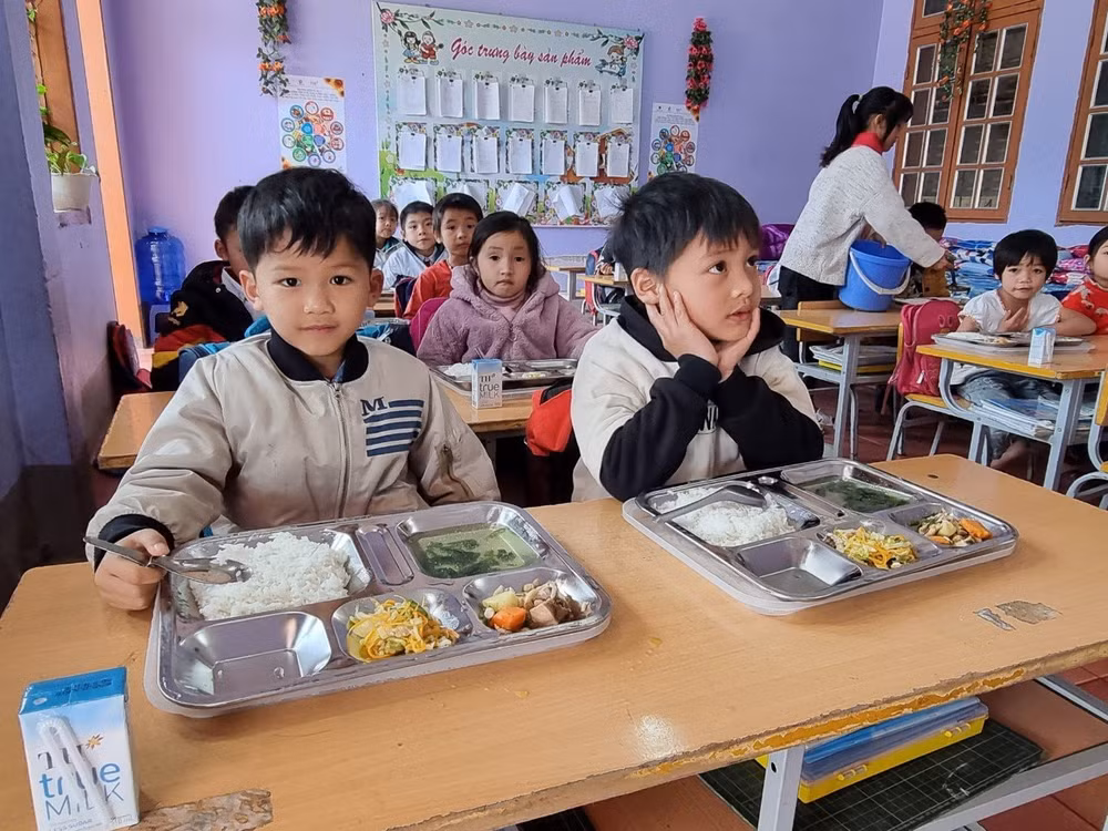 Tiểu học Tô múa 6