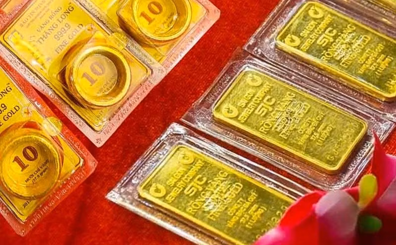 Giá vàng hôm nay 16/8: Giá vàng miếng và vàng nhẫn đồng loạt lao dốc