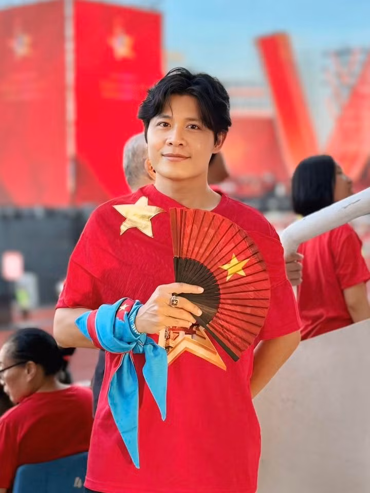 nhạc sĩ Nguyễn Văn Chung tại Concert Tổ quốc trong tim