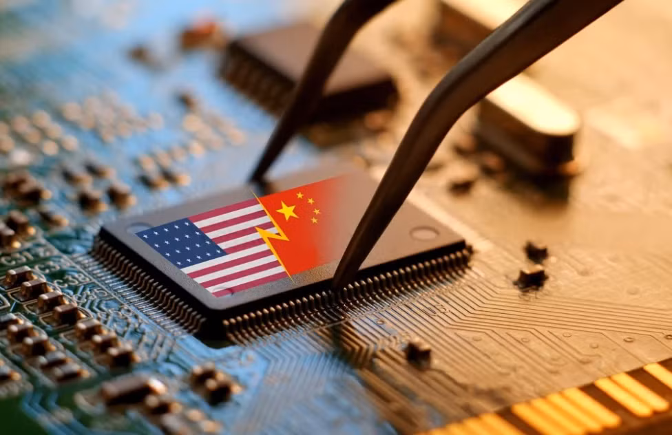 Hình minh họa công nghệ chip giữa Mỹ và Trung Quốc. Ảnh: SCMP
