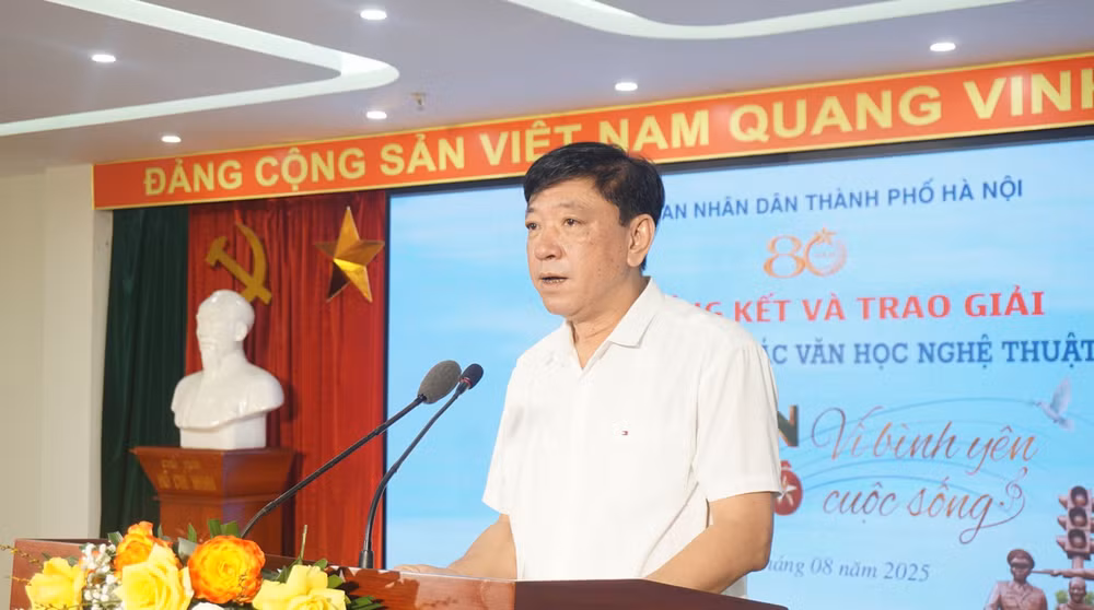 Ảnh màn hình 2025-08-14 lúc 20.24.56