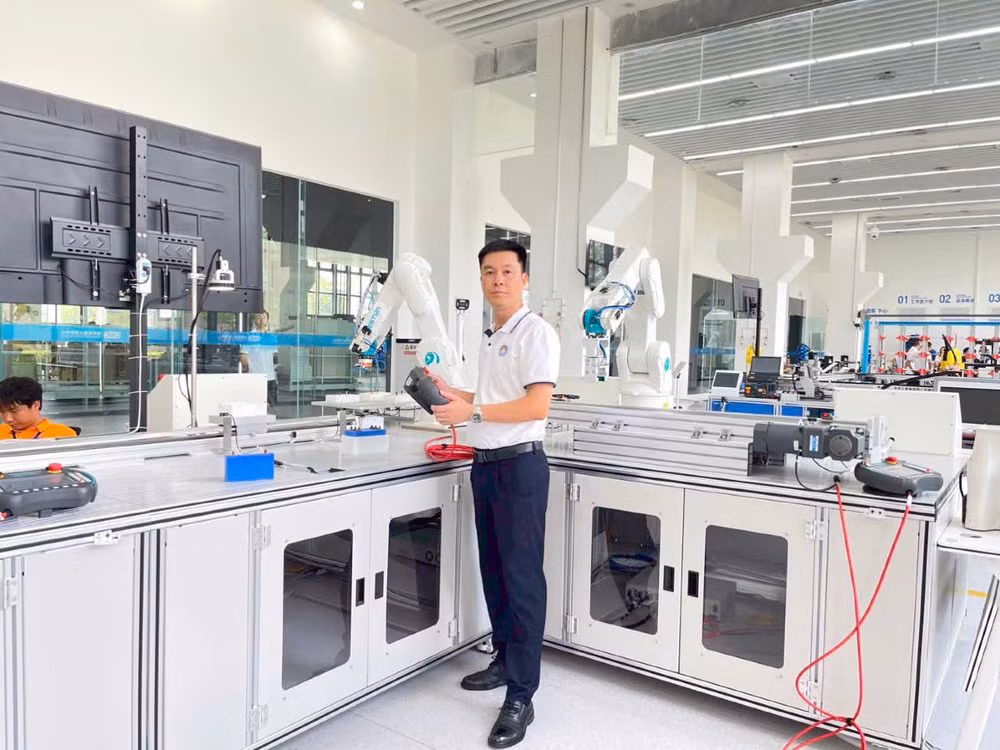 Ông Trần Thanh Bình, Phó Hiệu trưởng Trường Cao đẳng Nghề Công nghiệp Hà Nội.