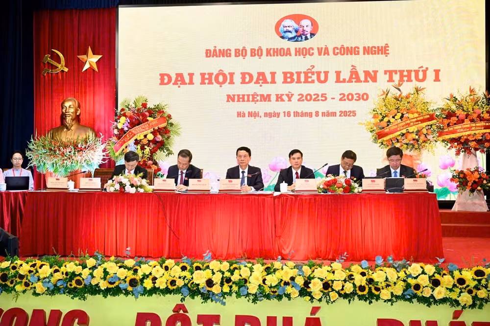 Nhiệm kỳ đặc biệt quan trọng của Đảng bộ Bộ KH&CN với nhiều 'lần đầu tiên'- Ảnh 2.