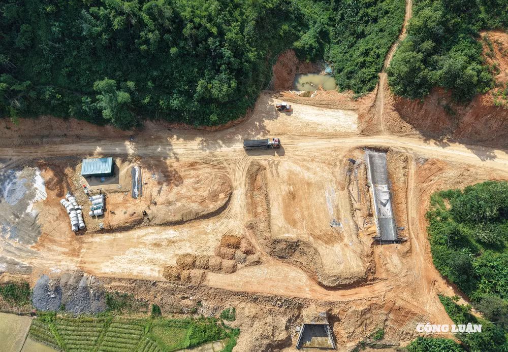 dji_20250802152353_0220_d.jpg