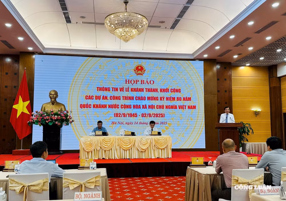 gen-h-z6906358821985_56421dc931041047357e753273e7baf5.jpg