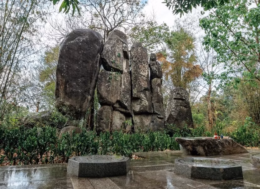 Dấu ấn tâm linh giữa thảo nguyên ánh sáng 
