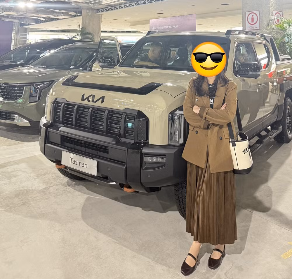 Chiếc xe Kia Tasman bất ngờ xuất hiện tại một sự kiện của Thaco Auto - Ảnh: MXH