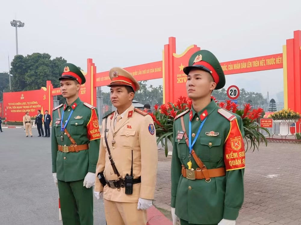 Các lực lượng làm nhiệm vụ tại trung tâm Hội nghị quốc gia.
