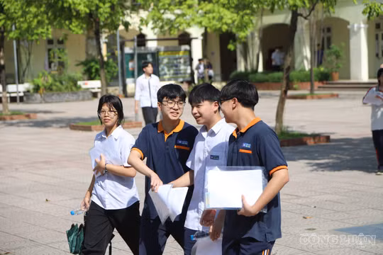Đề Tiếng Anh vào 10 ở Hà Nội đang sàng lọc năng lực thực chất của học sinh