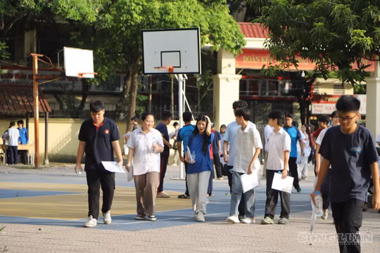 Hà Nội: Thí sinh bước vào môn Toán, hoàn thành chặng cuối kỳ thi vào lớp 10