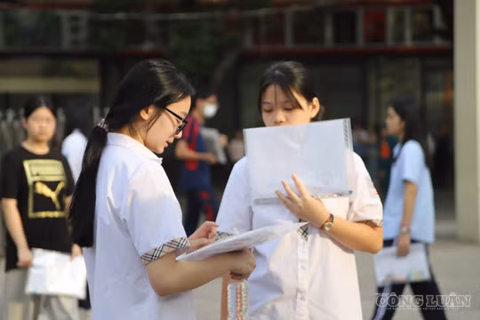 Gợi ý đáp án môn Ngữ văn vào 10 Hà Nội: Đề thi gần gũi, nhiều thí sinh đánh giá vừa sức