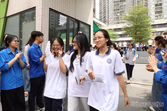 Thí sinh phải suy luận nhiều hơn trong đề Tiếng Anh tốt nghiệp THPT 2026, phổ điểm dao động từ 5,8 đến 6,2