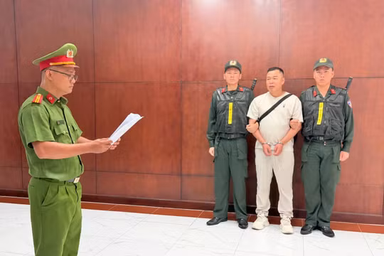 Tôn Bằng đối mặt trách nhiệm gì khi bị cáo buộc dùng nhãn hiệu Hằng Du Mục?