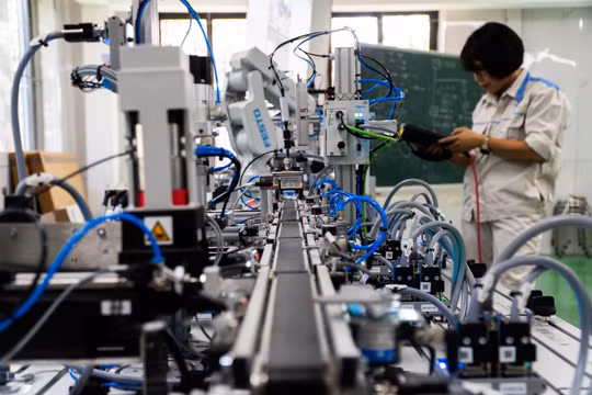 Muốn có nhân lực AI, bán dẫn chất lượng cao, đại học không thể chỉ là nơi cấp bằng