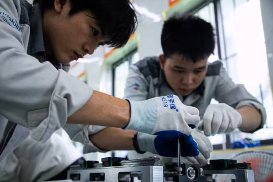 Đề xuất người có bằng đại học được học liên thông xuống cao đẳng, trung cấp: Bộ Giáo dục khẳng định 'không phải học ngược, mà là công nhận kết quả học tập'