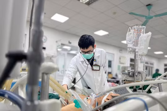 Cúm A chỉ sốt 38 độ, người bệnh vẫn suy hô hấp nặng