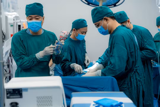 Nhiều trường đại học Y Dược công bố điểm sàn, cao nhất 24 điểm