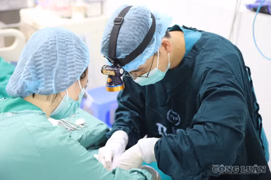 Học phí ngành Y cao nhất, bác sĩ trẻ đối mặt nghịch lý 'đầu tư lớn, thu nhập thấp'
