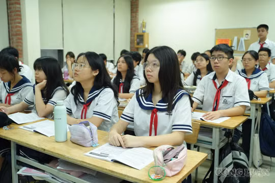 Học sinh lớp 6 -12 có thể làm bài kiểm tra giữa kỳ, cuối kỳ trên máy tính