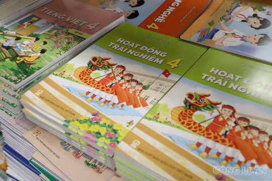 Hơn 1% sách giáo khoa chưa đến tay học sinh, nhà xuất bản khẩn trương điều chuyển