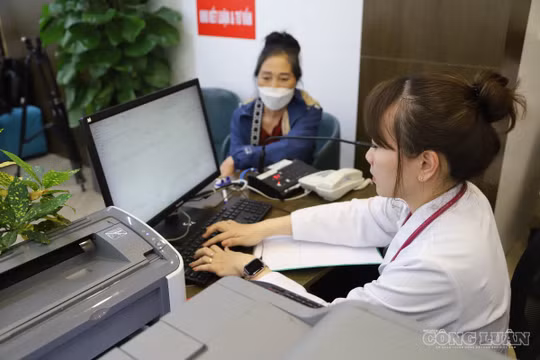 Đề xuất chi gần 6.000 tỷ đồng tăng phụ cấp cho nhân viên y tế