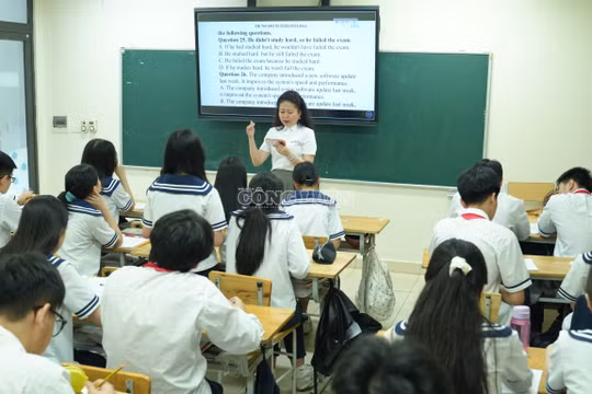 Học sinh cả nước đồng loạt nghỉ hè trước 31/5, nhiều địa phương cho nghỉ sớm