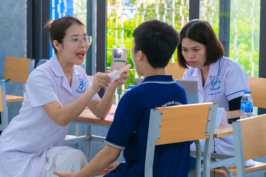 Người dân không cần làm lại xét nghiệm khi khám sức khỏe định kỳ trong năm