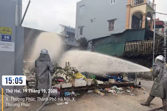 Rò rỉ khí clo ở Hà Nội: Một người nguy cơ mù mắt, bệnh nhân khác nguy kịch