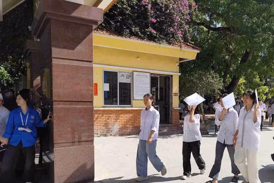 Gần 43.000 thí sinh tại Hưng Yên hoàn thành môn Tiếng Anh, đề thi được đánh giá vừa sức